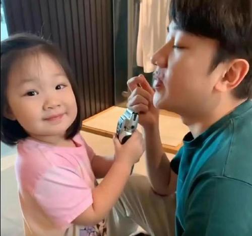 恰恰吃瓜大爆料第几集,揭秘第XX集惊人内幕